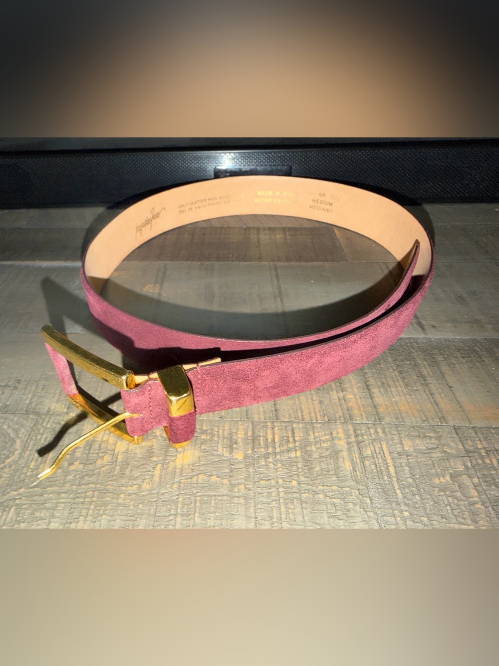 Women's vintage Jacqueline Ferrar Plum Suede leather Belt size medium 34 inches